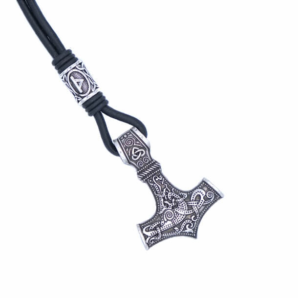 mjolnir necklace with rune mjolnir necklace with rune