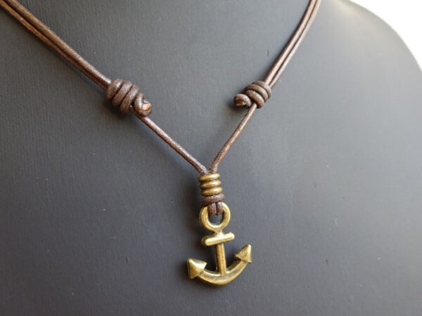 anchor necklace on leather