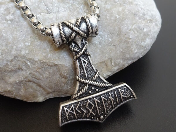 mjolnir pendant