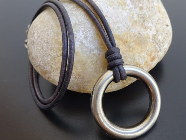 Surfer-style Men's Ring Necklace