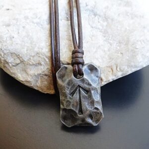 Rune necklace tiwaz