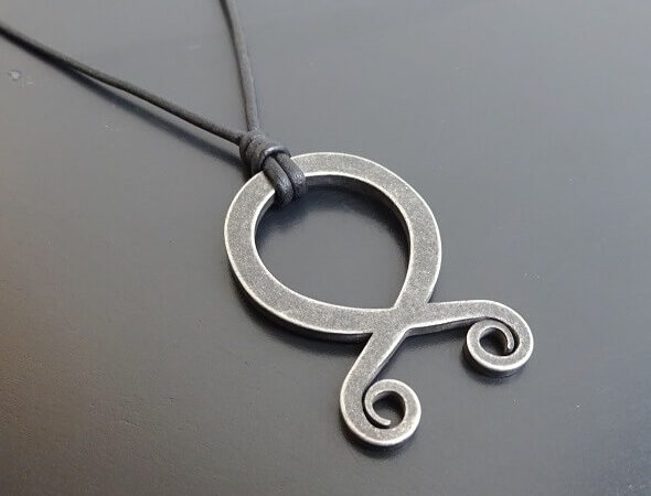 TROLL CROSS NECKLACE