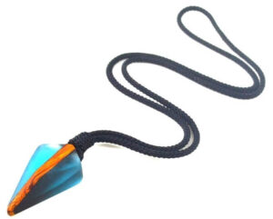 ARROWHEAD CORD NECKLACE