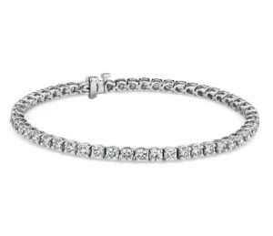 tennis bracelet with safety latch