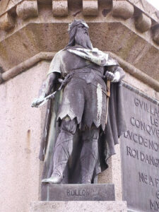 Rollo_statue_in_falaise