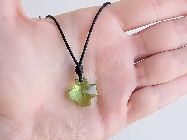 cross pendant