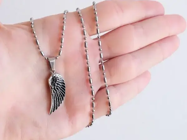 wing pendant ball chain